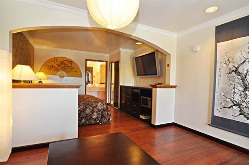 Surestay By Best Western มอร์แกนฮิลล์ ภายนอก รูปภาพ